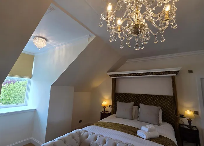 Grant Arms Hotel