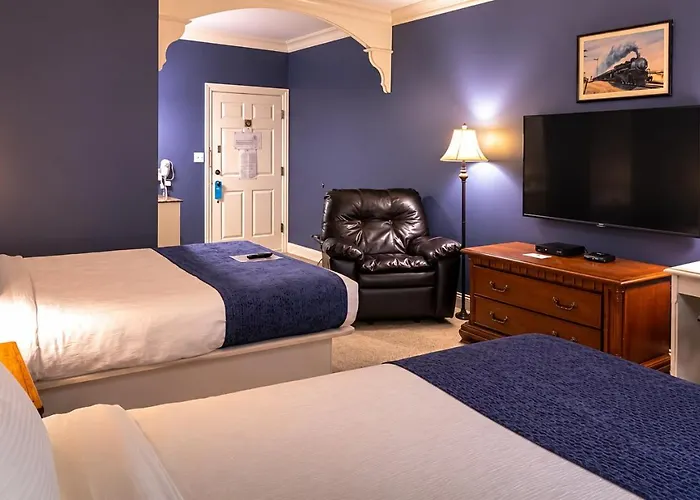 Depot Inn & Suites