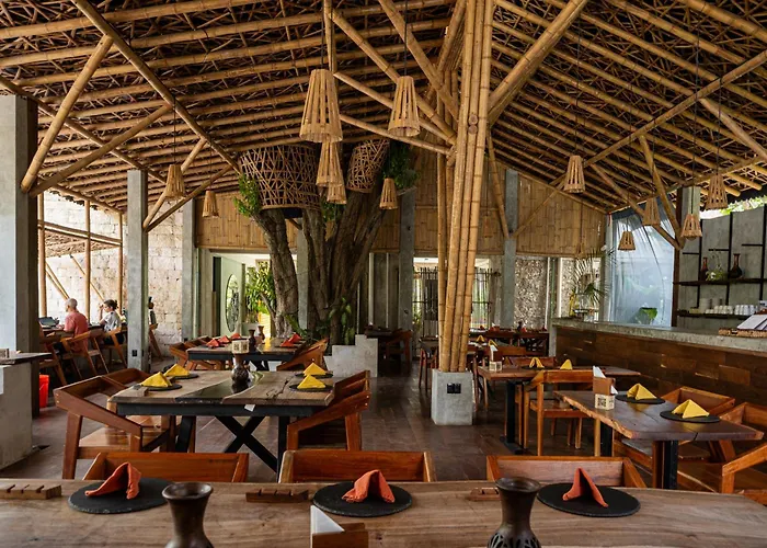Hotel Makaaba Eco-Boutique