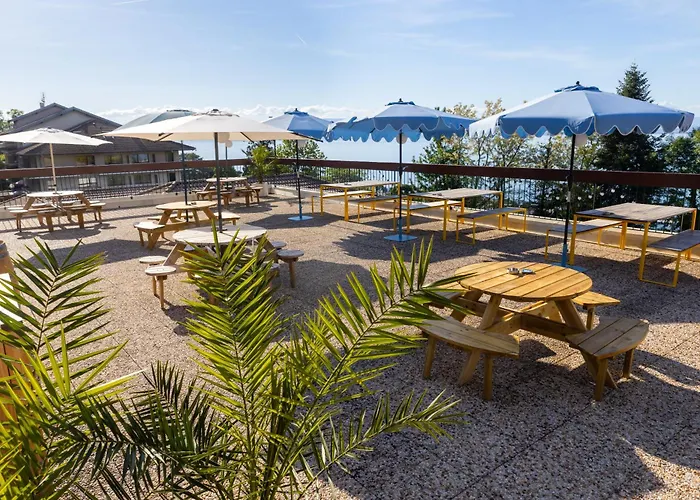 Cote Lac Hostel Evian