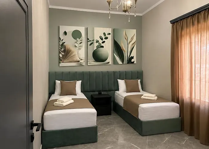 Yolyans Hotel