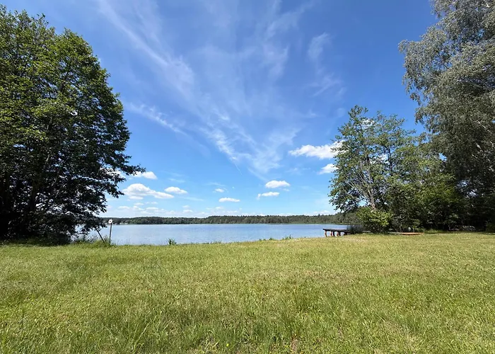 Bungalow direkt am See, mit eigenem Boot