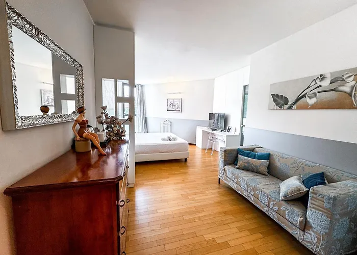Continental Urban Art Hotel