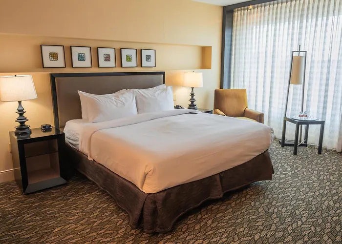 Bally'S Evansville Casino & Hotel