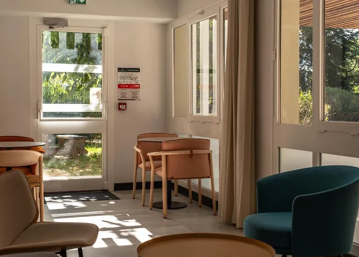 Logis Hotel De Port D'Alon - St Cyr Sur Mer