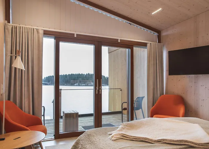 Bella Lake Resort