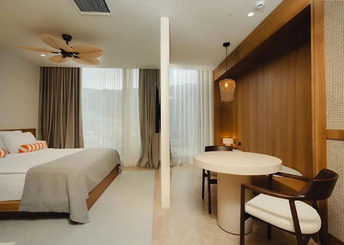 Infinity Hotel & More