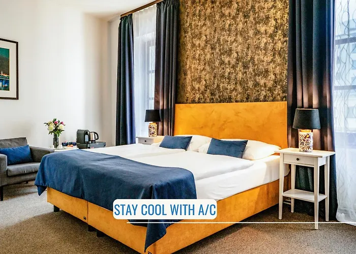 BlueBell Hotel