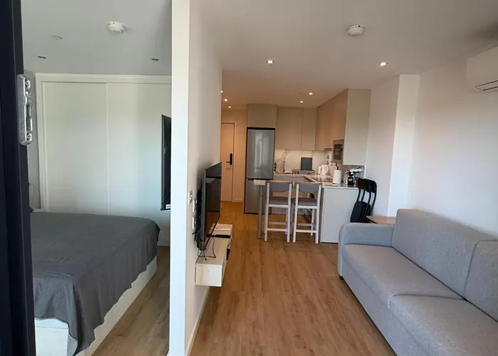 Holiday Studio Apartment Near The Beach And City Centre