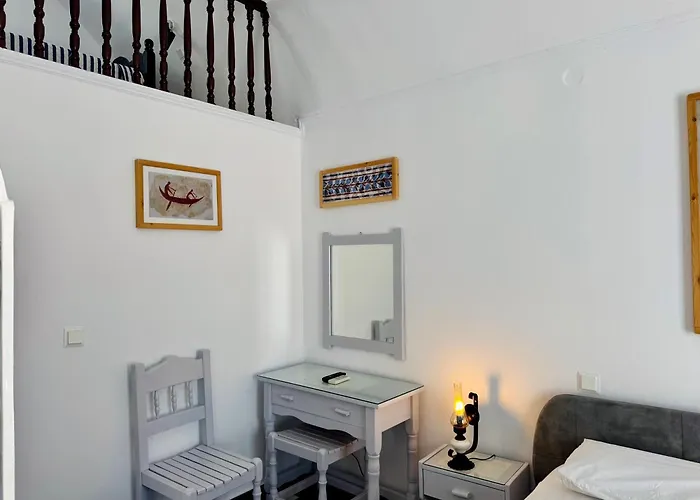 Tritonas Rooms