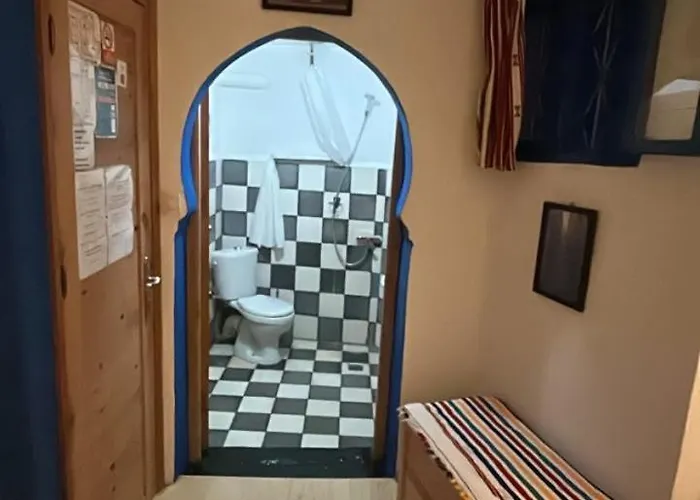 Usha Guest House