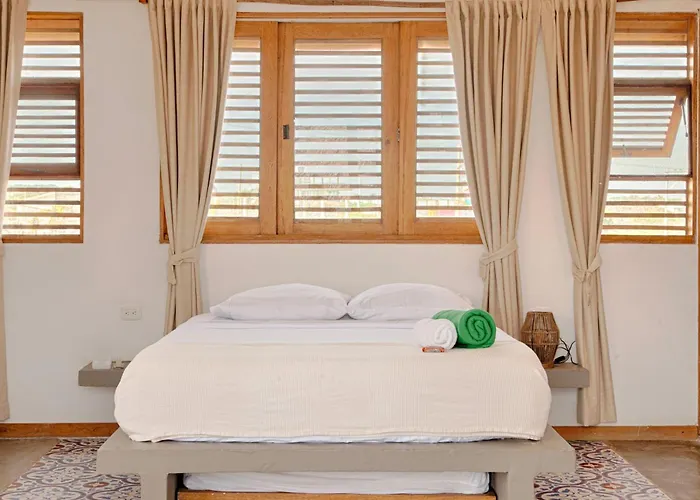 Casa Mambo Salinas