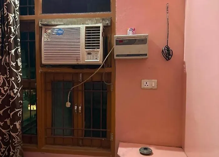 Hotel O Royal Guest House