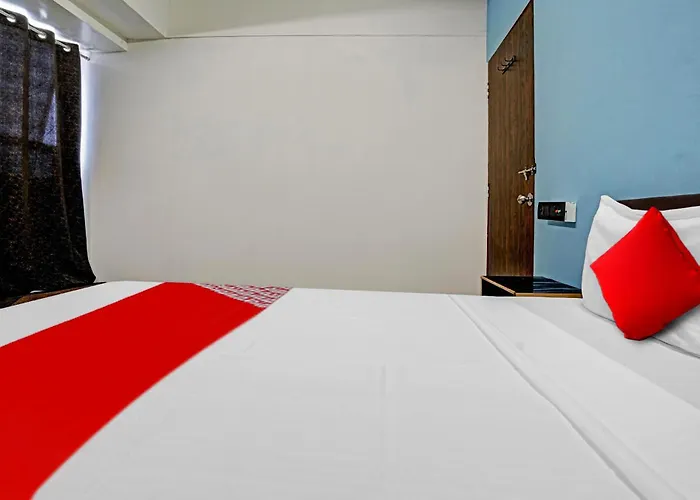 Oyo Flagship 81234 Hotel Velvet Rooms