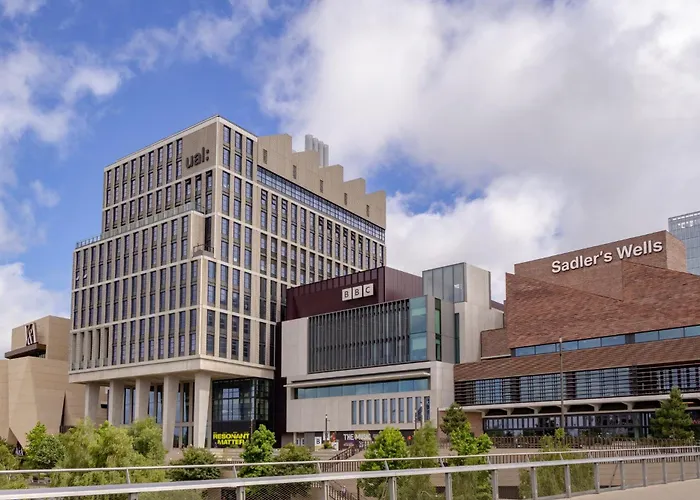 Holiday Inn Express London Stratford By Ihg