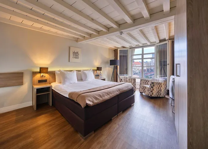 Grand Hotel En Residence De Draak