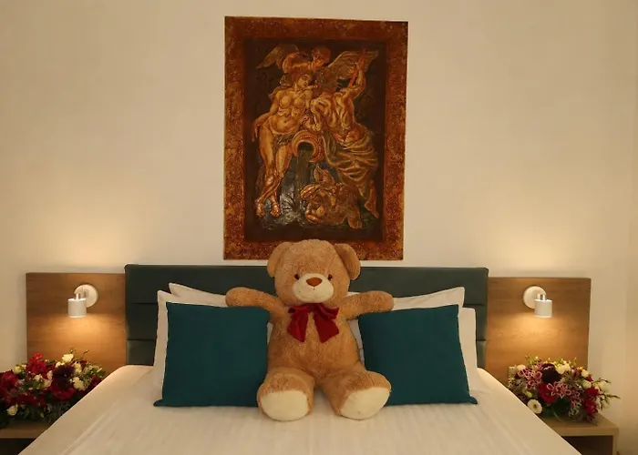 Central Plaza Hotel---Free Parking