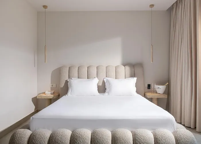 Parthenis Hotel & Suites