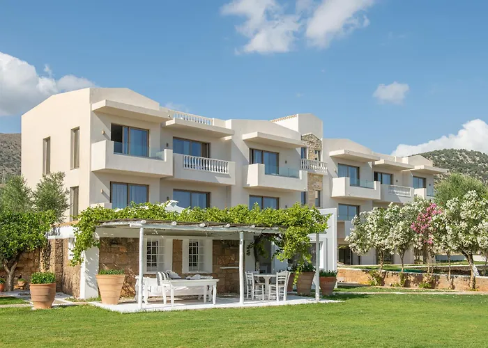 Parthenis Hotel & Suites