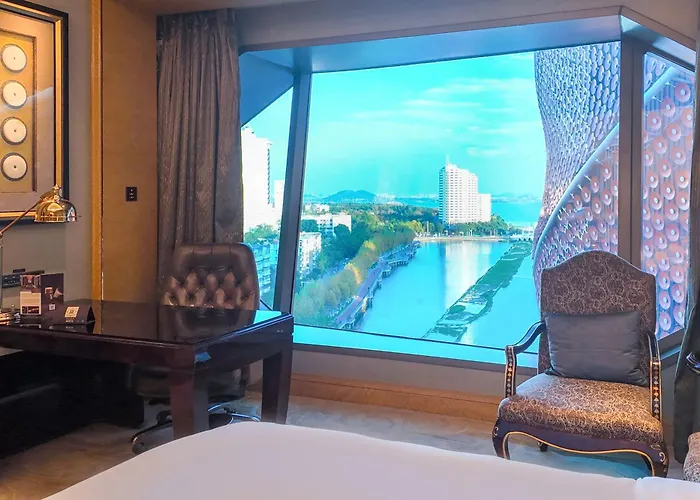 Wanda Reign Wuhan