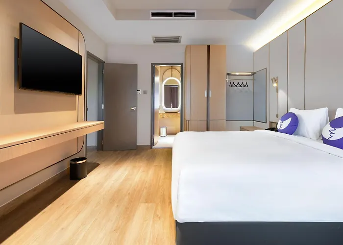 Fox Hotel Nagoya Batam