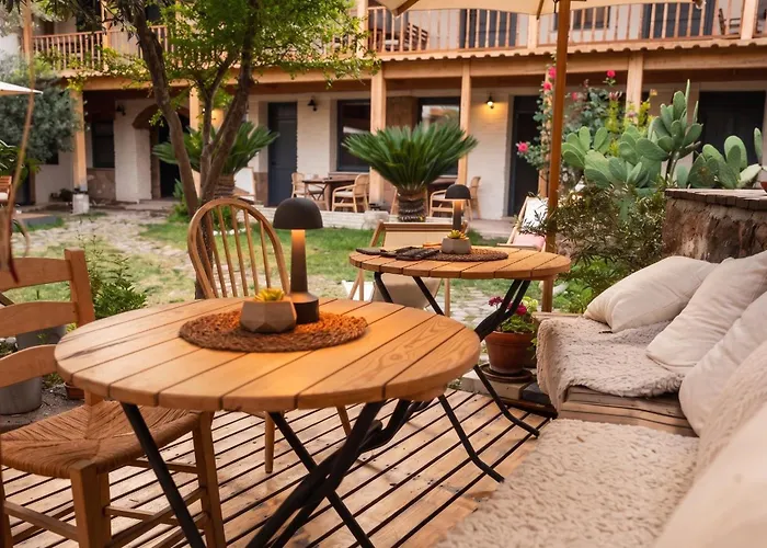 Attalos Suites Hotel