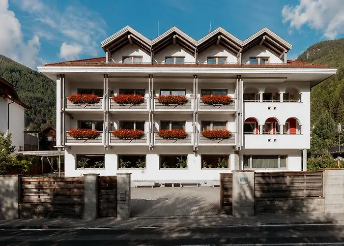 Hotel Tiroler Adler