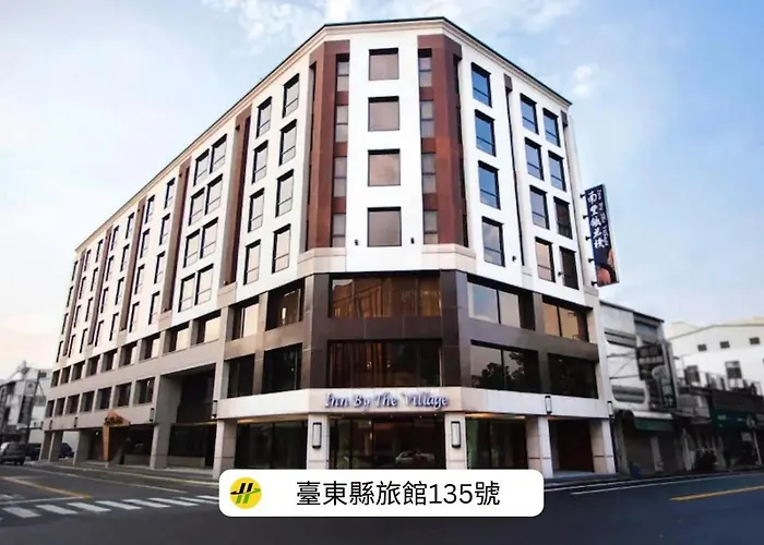 Inn By The Village T'ai-tung