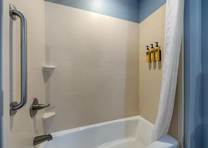 Best Western Plus Overland Inn