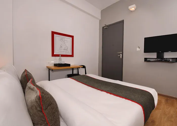 Super Townhouse 244 Munshipuliya