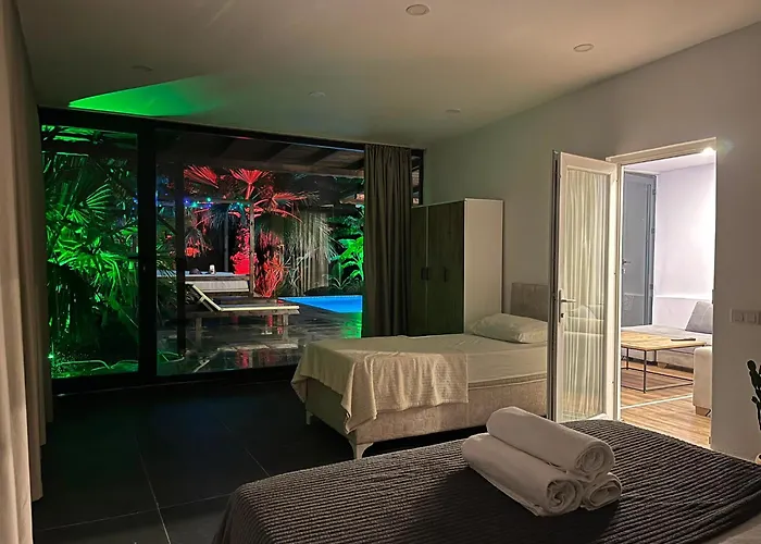 Kiris Garden Hotel