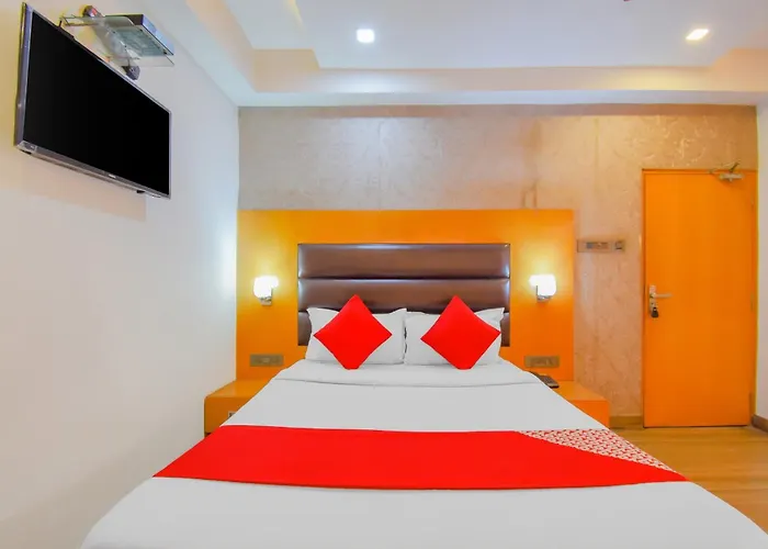 Super Oyo Krishna Guest House