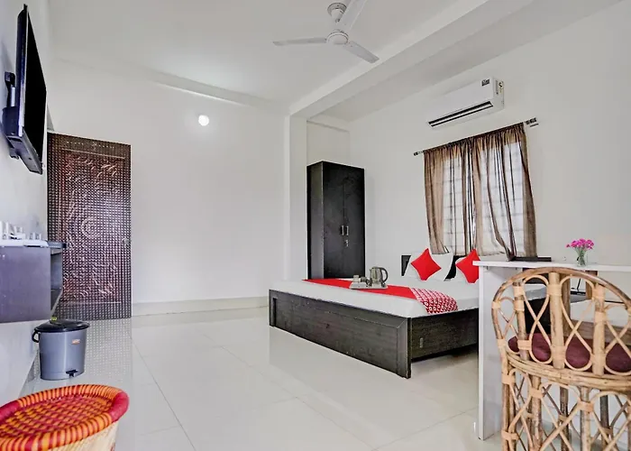 Hotel O Rabi Niwas