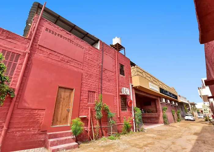 Hotel O Garg Keshariya Residency