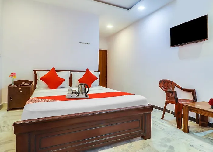 Hotel O Lahari Luxorious Rooms
