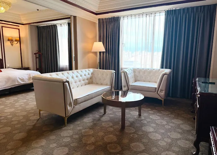 T Hotel