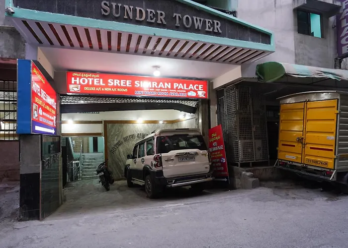 Hotel O Sree Simran Palace
