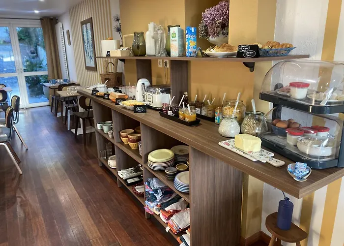 Louis Hotel