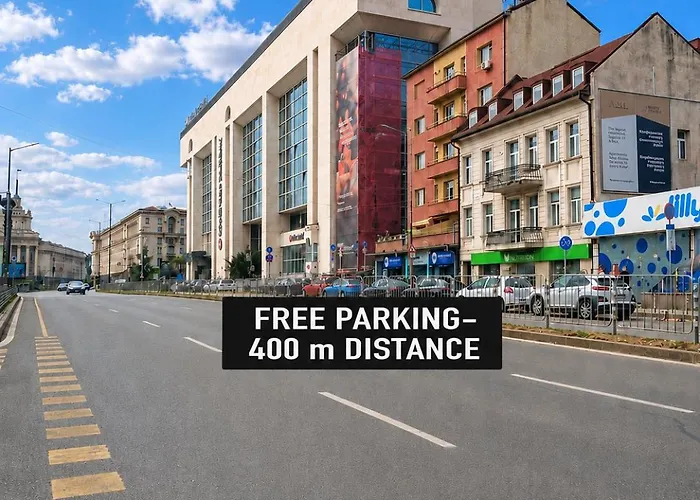Central Plaza Hotel---Free Parking