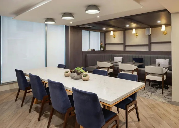 Vancouver Airport Marriott Hotel