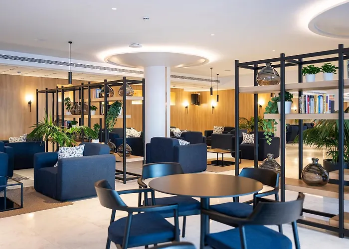 Hotel Tahiti Playa & Suites 4Sup