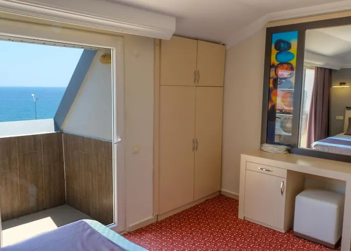 Azak Blue Otel