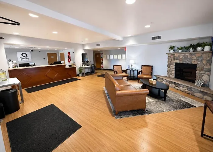 Quality Inn & Suites Sequim At Olympic National Park