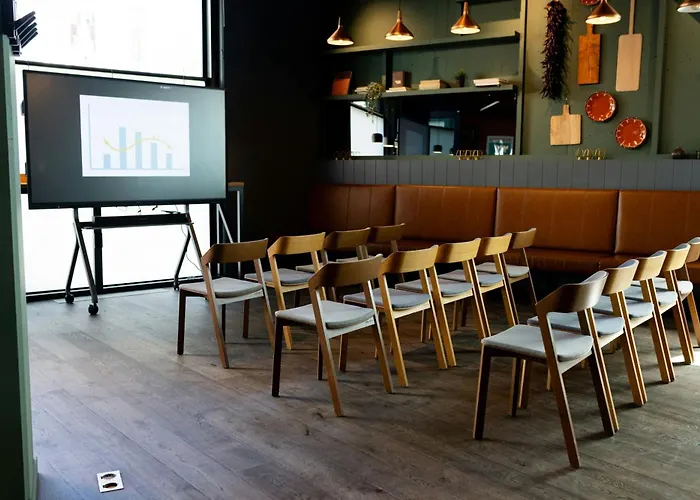 Moxy Brussels City Center