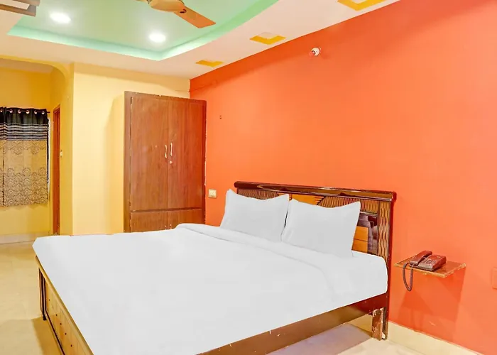 Hotel O Veda Residency