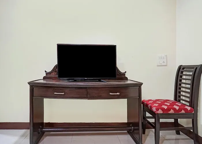 Townhouse Oak Gharonda Residency Near Sant Tukaram Nagar Metro Station
