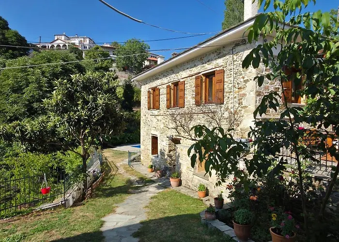 Triantafillies Traditional Hotel