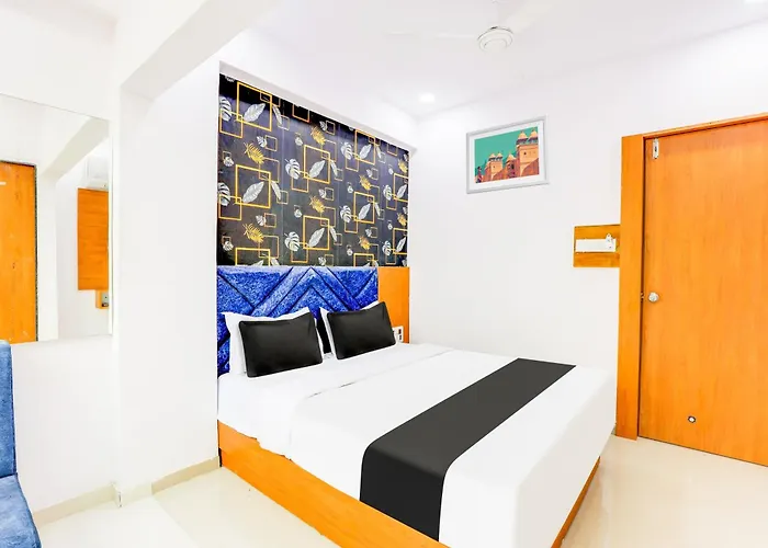 Hotel O Neelkanth Palace