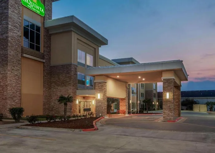 La Quinta Inn & Suites By Wyndham Beeville
