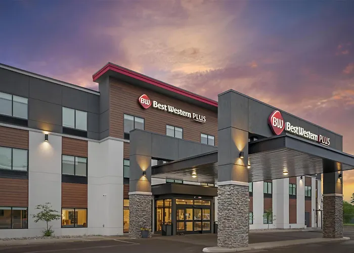 Best Western Plus Marquette Hotel & Suites